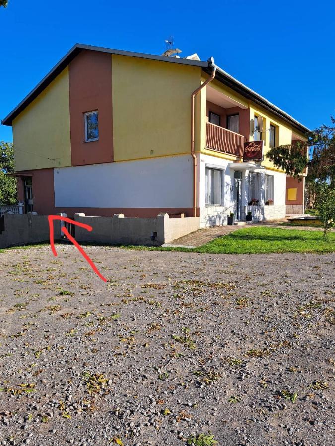 NATY apartmán Haniska Esterno foto